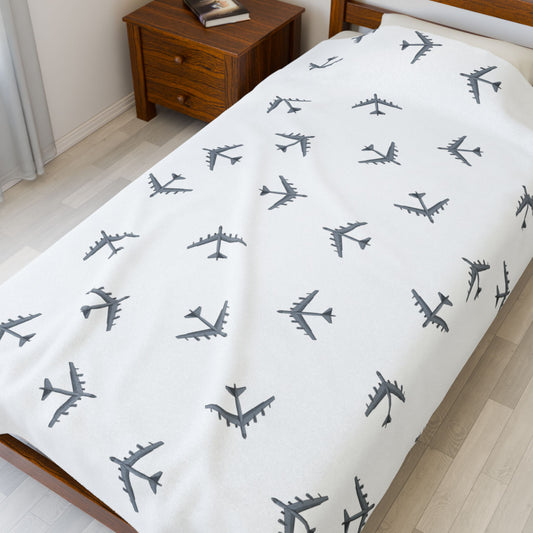 B-52 Stratofortress Lil Pilots Collection Plush Blanket (60" X 80" Twin Size)