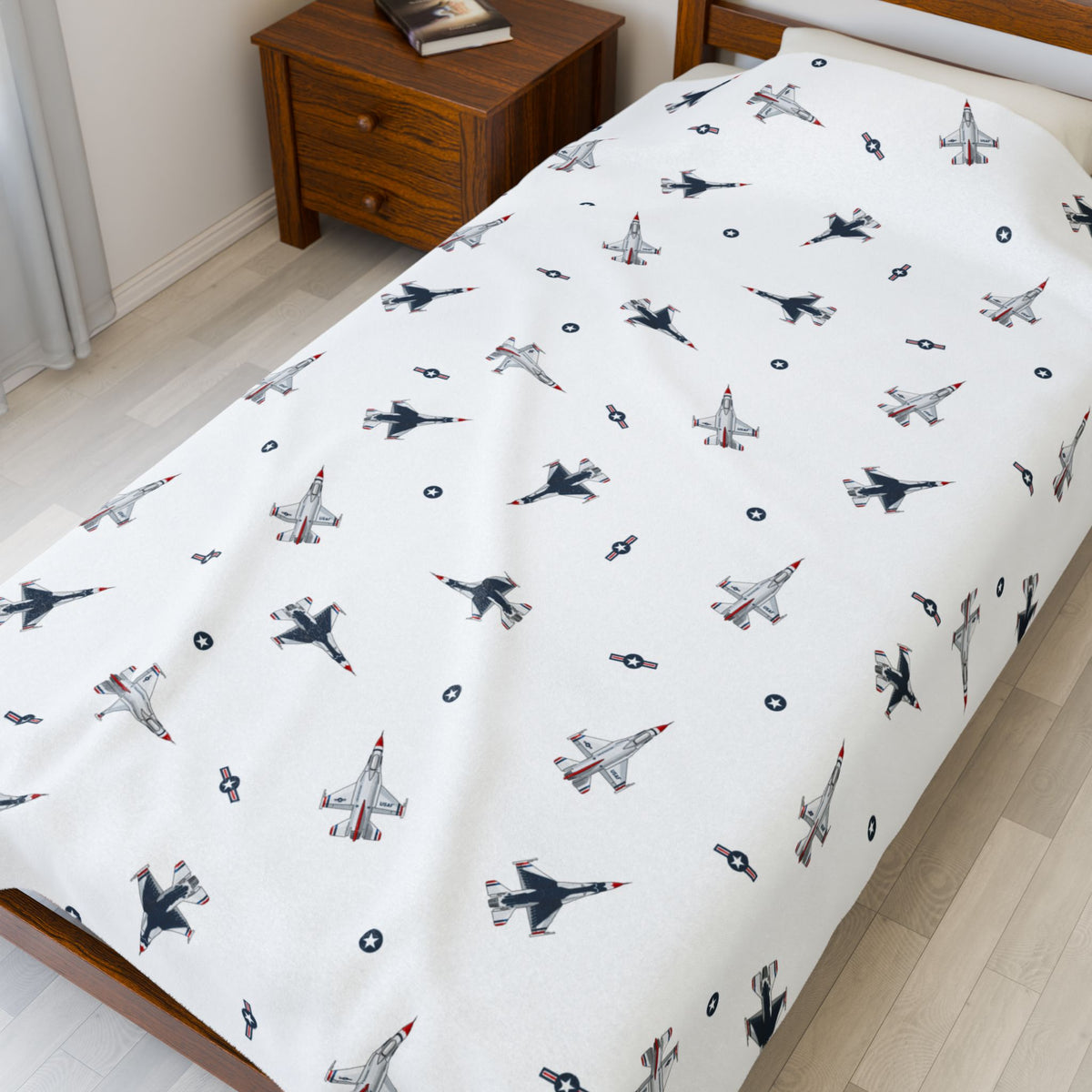 F-16 Thunderbirds Plush Blanket (60" X 80" Twin size)