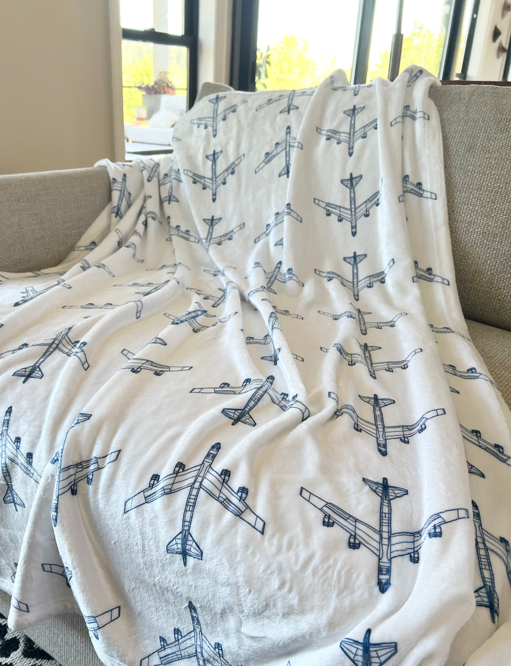 B-52 Stratofortress Plush Blanket (60" X 80" Twin size)