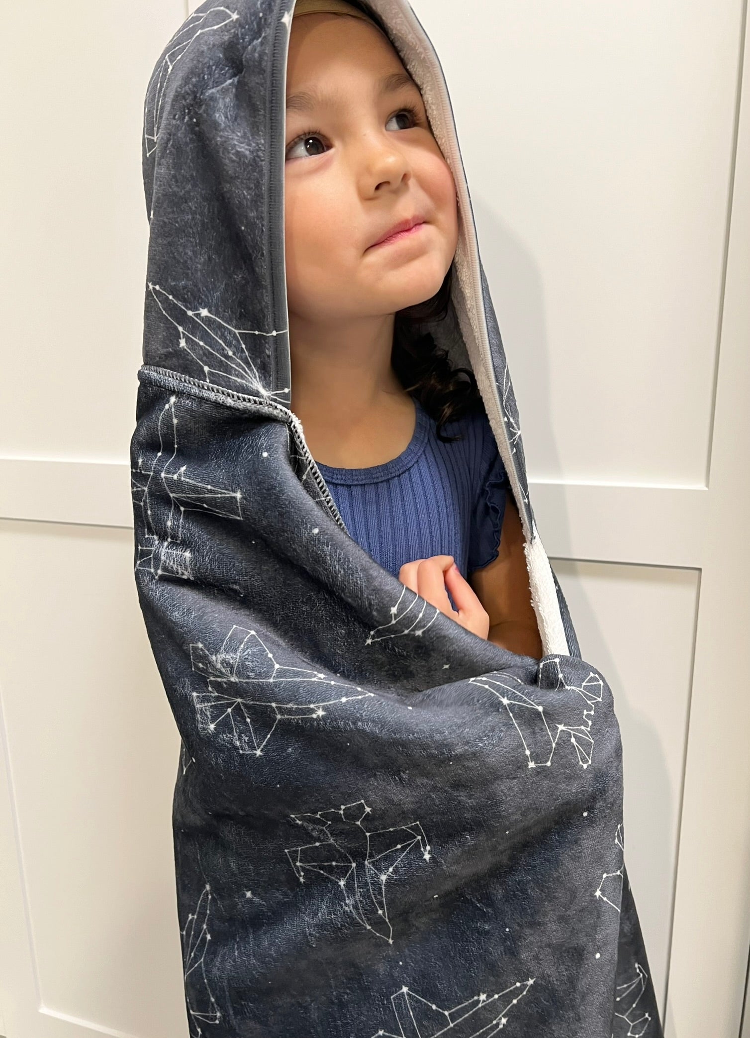 Starry_Jet_Night-Fighter Jets in the Sky_hooded_towel_model_close_up